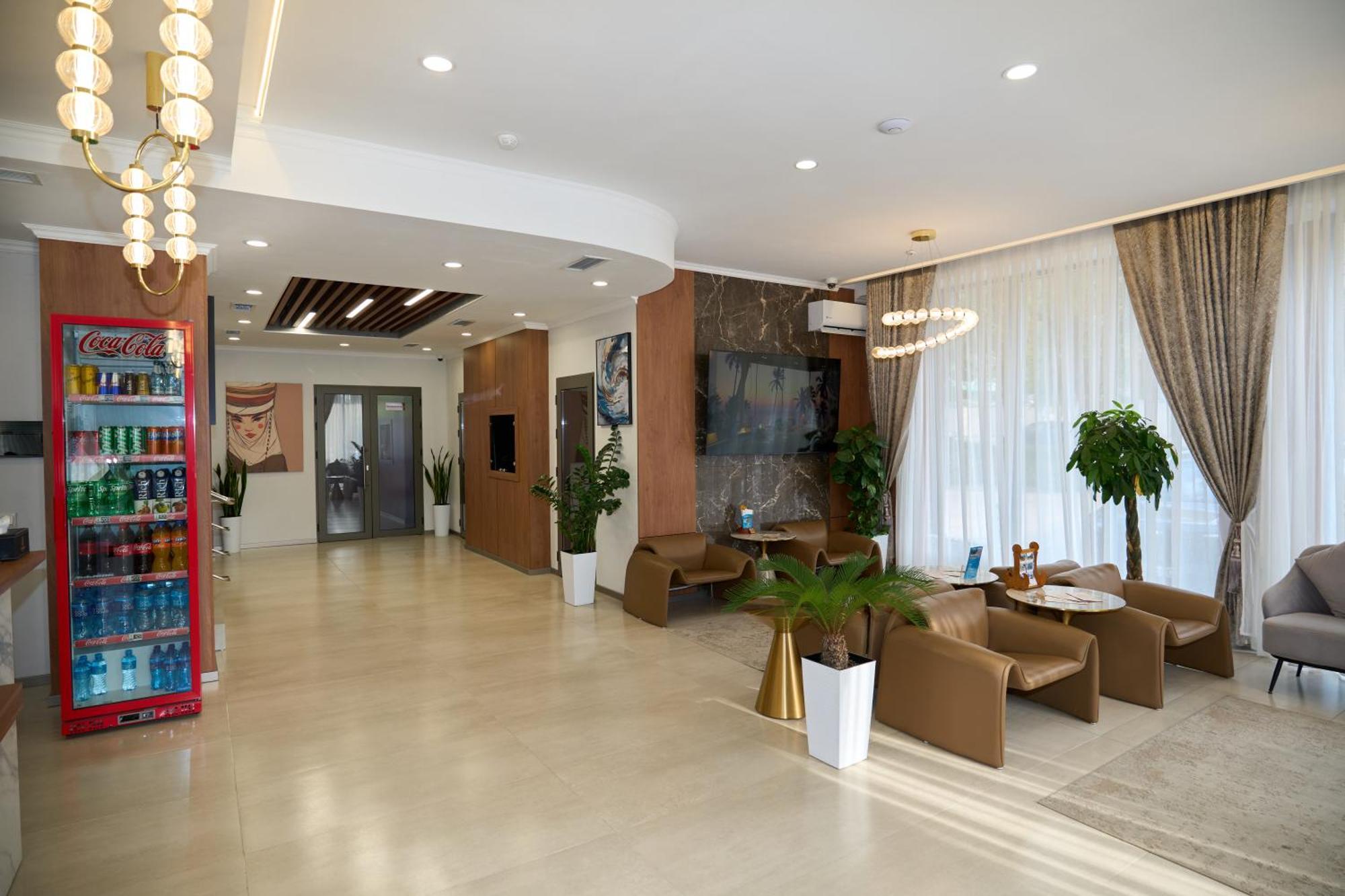 Crown Hotel Biškek Exteriér fotografie