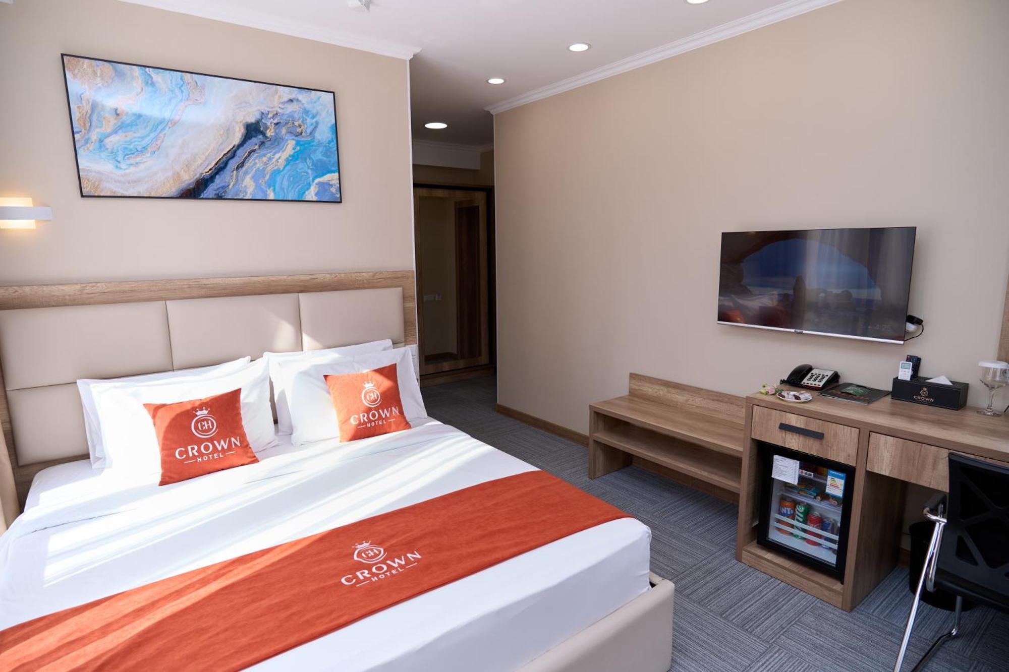 Crown Hotel Biškek Exteriér fotografie